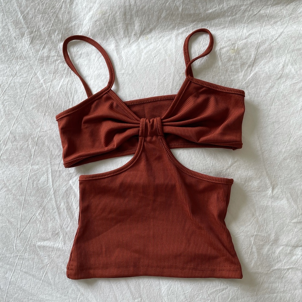 Cut out top burnt orange/brown